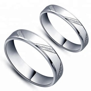 OLIVIE Snubní prsten ze stříbra 3643 Velikost prstenů: 5 (EU: 49-50) Ag 925; ≤< 3,1 g.