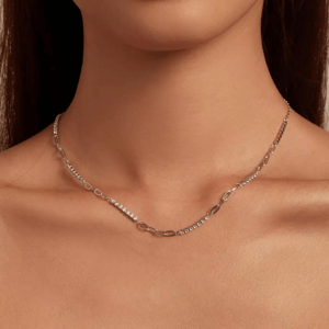 OLIVIE Stříbrný náhrdelník NAIROBI 7214 Ag 925; ≤4,3 g.